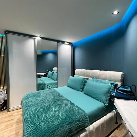 Blue Horizon Apartment